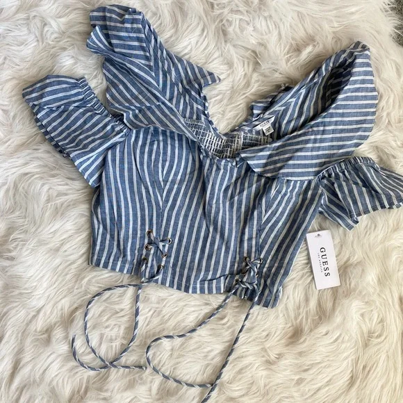 Guess crop top blouse - Picture 2 of 9